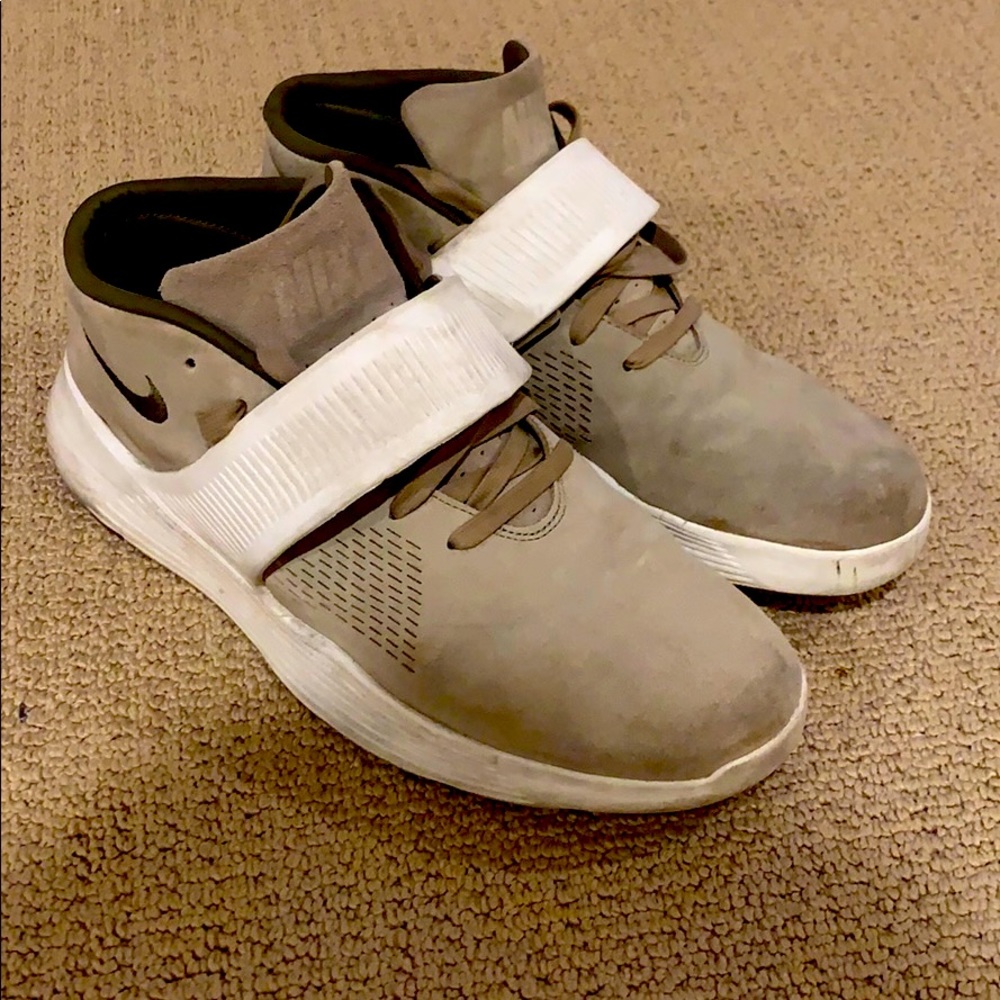 Men’s Nike shoes suede
